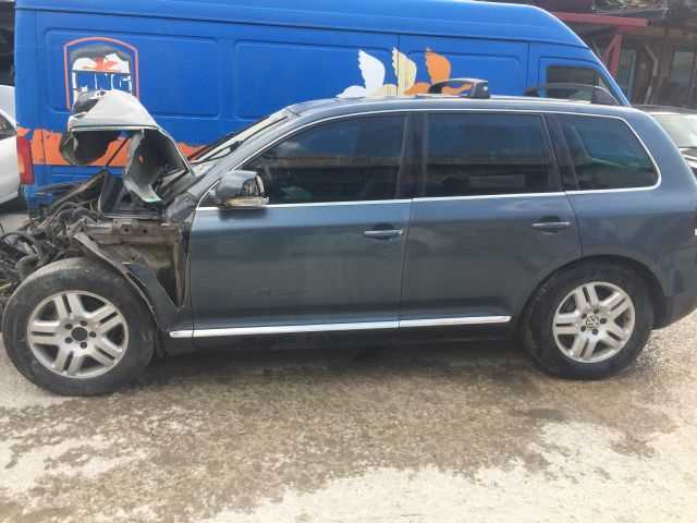 Volkswagen Tourenk 2004-2008 Çıkma Yedek  Sol Ön Kapı